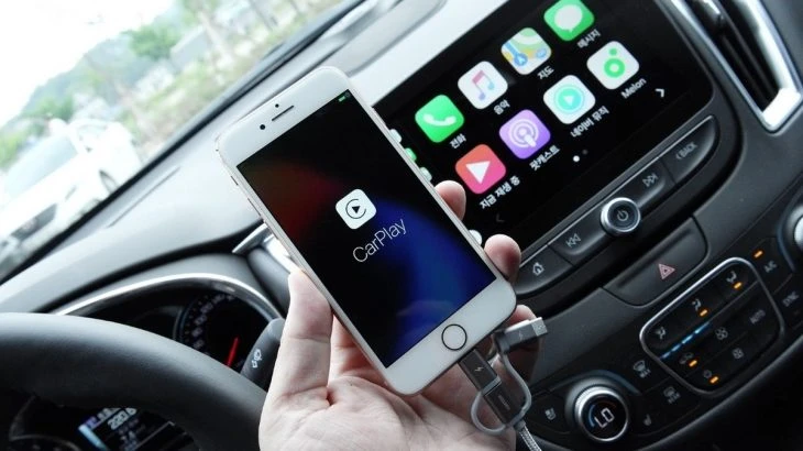 Apple CarPlay