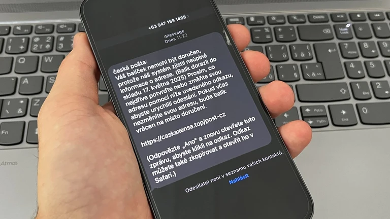 Falešná SMS jménem České pošty