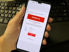 Falešná Zásilkovna slibuje vrácení přeplatku, a pak krade peníze z účtu