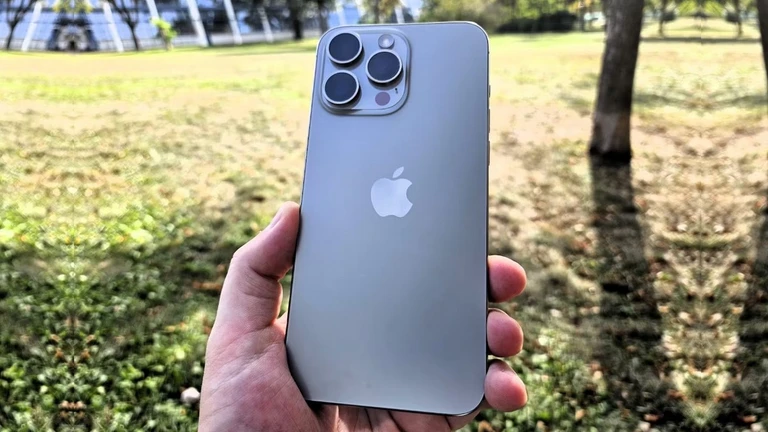 iPhone 15 Pro iPhone 15 Pro