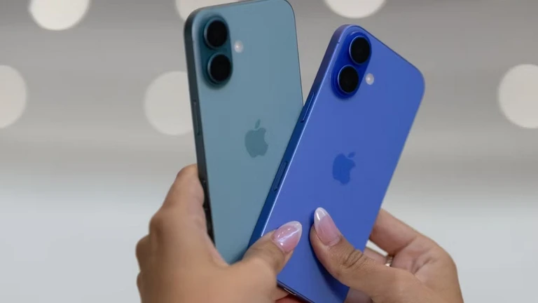 Základní verze iPhonu 16 Základní verze iPhonu 16