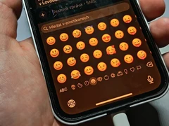 Emoji na iPhonu