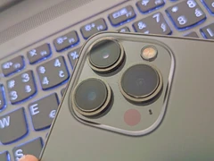Notifikační dioda na iPhonu pomocí blesku fotoaparátu