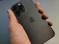 Apple varuje důležité osoby před virem