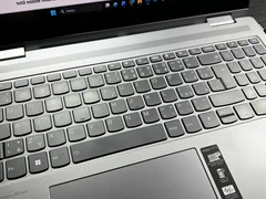 Klávesnice notebooku