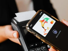 Placení telefonem s NFC přes terminál