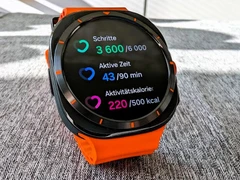 Chytré hodinky Samsung Watch Ultra s oranžovým páskem
