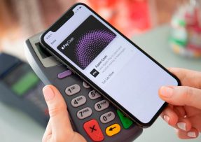 iPhone - Apple Pay - nastavení NFC