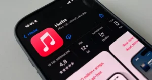 Nahrát vlastní hudbu do iPhonu je možné. Stačí použít Google Disk nebo software třetí strany