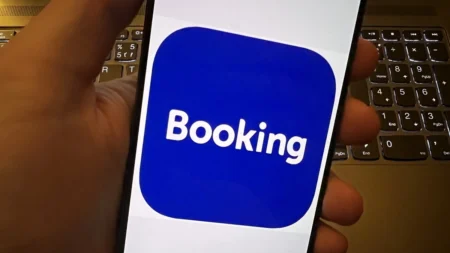 Pozor na Booking, Airbnb i Agodu. Ruští hackeři vytvořili 4 300 falešných cestovních stránek, aby vám ukradli platební údaje