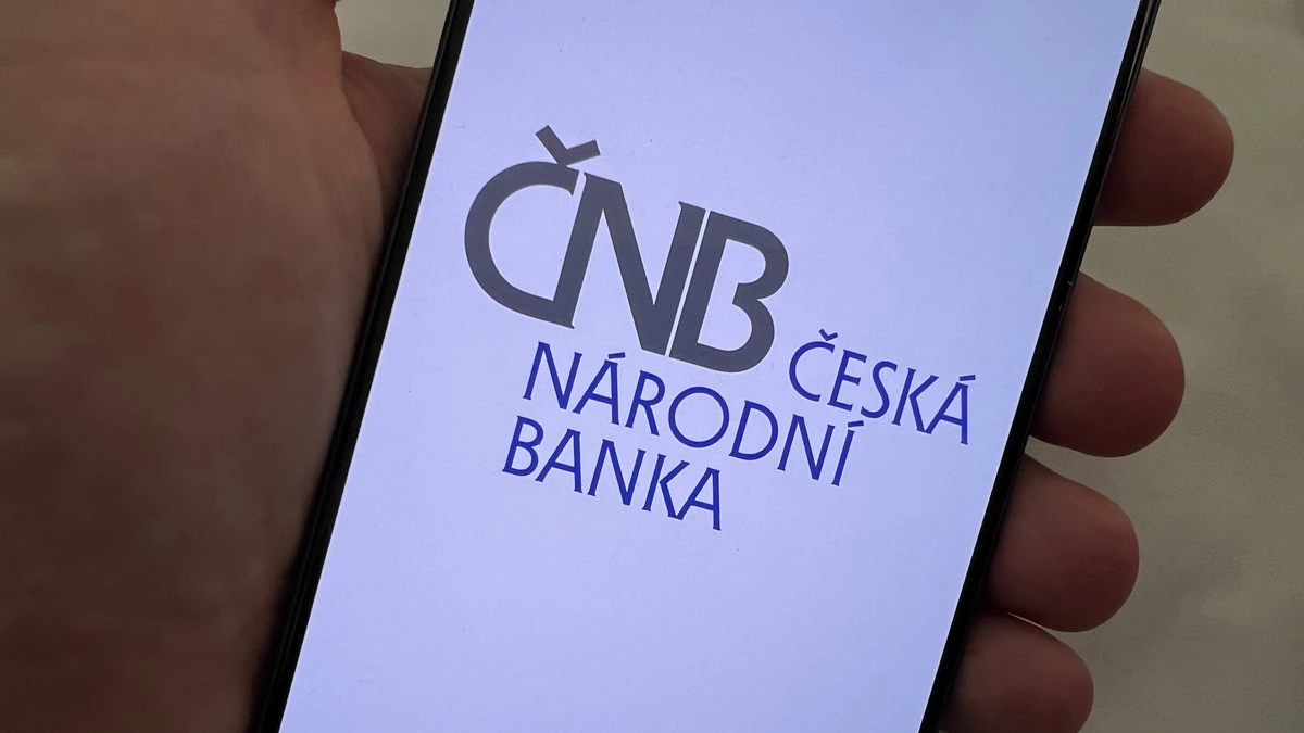 „ČNB“ posílá lidem, kteří chtějí investovat, falešné povolení. Neskočte na takový podvod