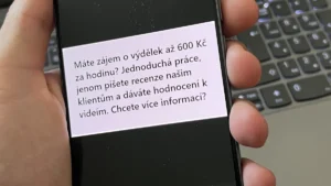 Podvodníci lákají přes WhatsApp na jednoduchou práci z domu. Ve výsledku ale připraví důvěřivé lidi o peníze