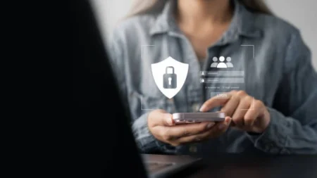 Nový virus VajraSpy útočí na Android OS, krade z něj zprávy, snímá displej, dělá fotky a nahrává hovory