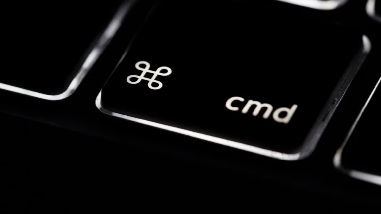 Klávesa Cmd (Command) měla původně úplně jiný význam