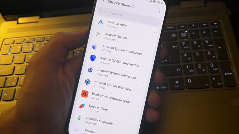 Zbytečné aplikace v mobilním telefonu