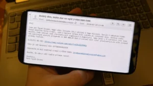 Expert na podvody sdílel osobní pravidla, jak se vyhnout podvodům na internetu. Znát by je měl každý Čech