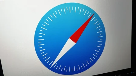 Apple získal hodnocení A+, tak udělal vtipnou až děsivou reklamu na svůj prohlížeč Safari. Ukazuje, jak vás jako jediný (ne)sleduje