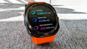 Zmatený ChatGPT si myslel, že jsou hodinky Watch Ultra od Samsungu napodobeninou Applu