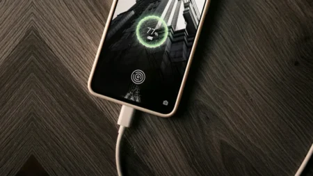 9 důvodů, proč se telefon nabíjí pomalu. Ne vždy za to může špatná baterie, do servisu nespěchejte