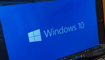 Bezpečnostní katastrofa pro statisíce Čechů. Ihned přestaňte používat Windows 10, varuje odborník