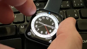 „Skvělou funkci Apple Watch aktivujete pouze hlasovým příkazem.“ Užívání je potom mnohem příjemnější
