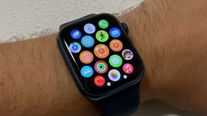 Zrychlete Apple Watch klidně o 50 %. I ze starých můžete zase udělat bleskově rychlé, a navíc šetřit baterii