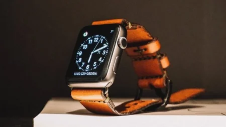 Jak vyměnit řemínek a sponu Apple Watch