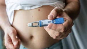 „Tak moc jsem toužila po hubené postavě, až jsem si objednala přípravky za 17 000 Kč.“ Skončila v nemocnici, varuje zklamaná Vladěna