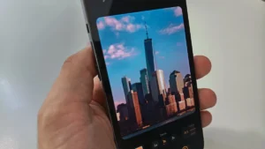 Pořizujte retro fotografie s iPhonem: fotoaplikace Mood.Camera ho promění v analogový fotoaparát, který nemá živý náhled