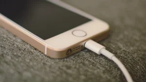 Co dělat, když iPhone nejde zapnout ani nabít