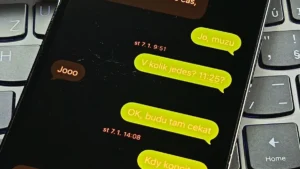 Mnozí uživatelé iPhonu to neví ani po několika letech. Některé zprávy jsou zelené a jiné modré, což má prostá důvod