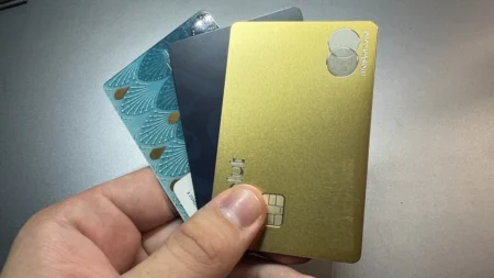 Ženu podvedla kamarádka, která jí vyhrála 5 000 Kč. Sama jí potvrzovala převody peněz a nechala se obrat o 300 000 Kč