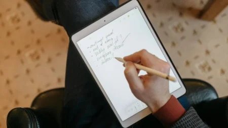 Starý iPad nevyhazujte, v mnoha rolích poslouží hlavně v domácnosti, ale i v práci a na cestách