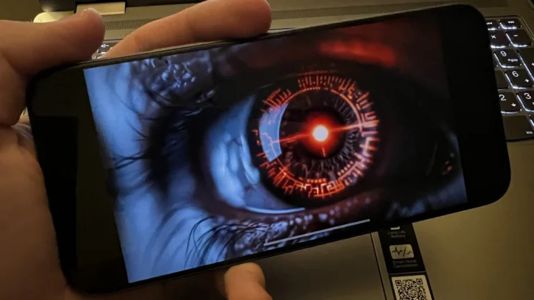 Telefon je sledován hackerem