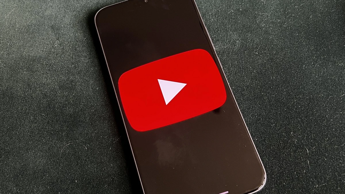 Na každém telefonu můžete poslouchat písničky z YouTube i se zhasnutou obrazovkou zdarma
