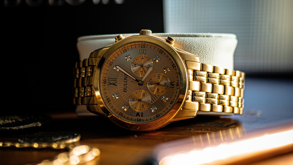 Padělané Rolexky za cenu pravých. Muž okradl lidi o miliony korun, ale už má po srandě