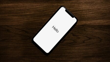 Nečekaná změna Applu působí uživatelům potíže. Jsou naštvaní, protože neodemknou vlastní telefon