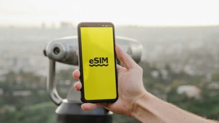 eSim dělá zlodějům těžkou hlavu. Ale než na ni přejdete, dobře si to rozmyslete