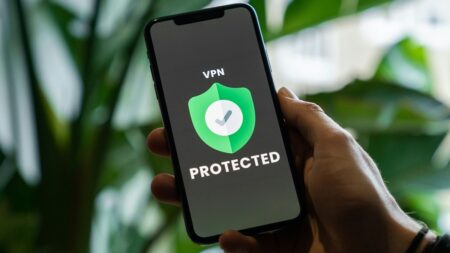Bezpečnostní inženýr odhalil v Android 16 chybu, která obchází VPN a prozrazuje vaši polohu. Google ji odmítl opravit