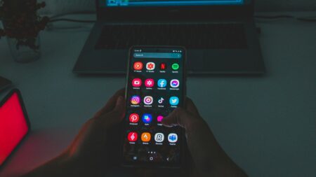 Uvolněte místo v telefonu, fotky ani aplikace mazat nemusíte. Několik gigabajtů dostane prakticky zdarma
