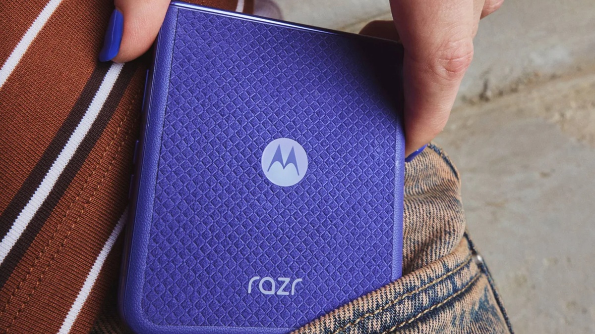 Motorola Razr Ultra 2026 je přesně tím, co by měl skládací telefon nabízet. Ale ne za cenu luxusního iPhonu