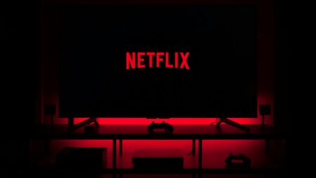 Netflix v Česku opět zdražil, už neví, o co by si řekl. Podruhé za dva roky šroubuje ceny výrazně nad inflaci
