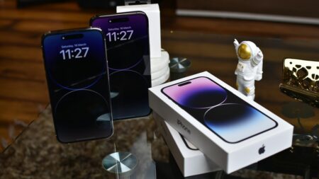 iPhone 18 bude stát o tisíce korun více než sedmnáctka. Apple poprvé za roky přiznává, že ceny neudrží