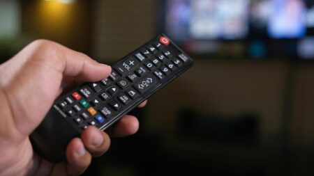 Konec věčného hledání. Nahradit ovladač od TV je až směsně jednoduché a nic to nestojí