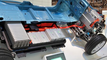 Řidiči se bojí zbytečně: analýza desítek tisíc elektroaut jasně potvrdila, že je baterie přežije