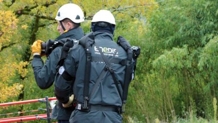Exoskelet za desítky tisíc přidá sílu jednoho koně. Váží 1,8 kg a ani nepoznáte, že ho máte