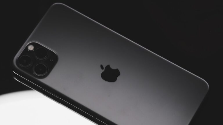 Černý iPhone