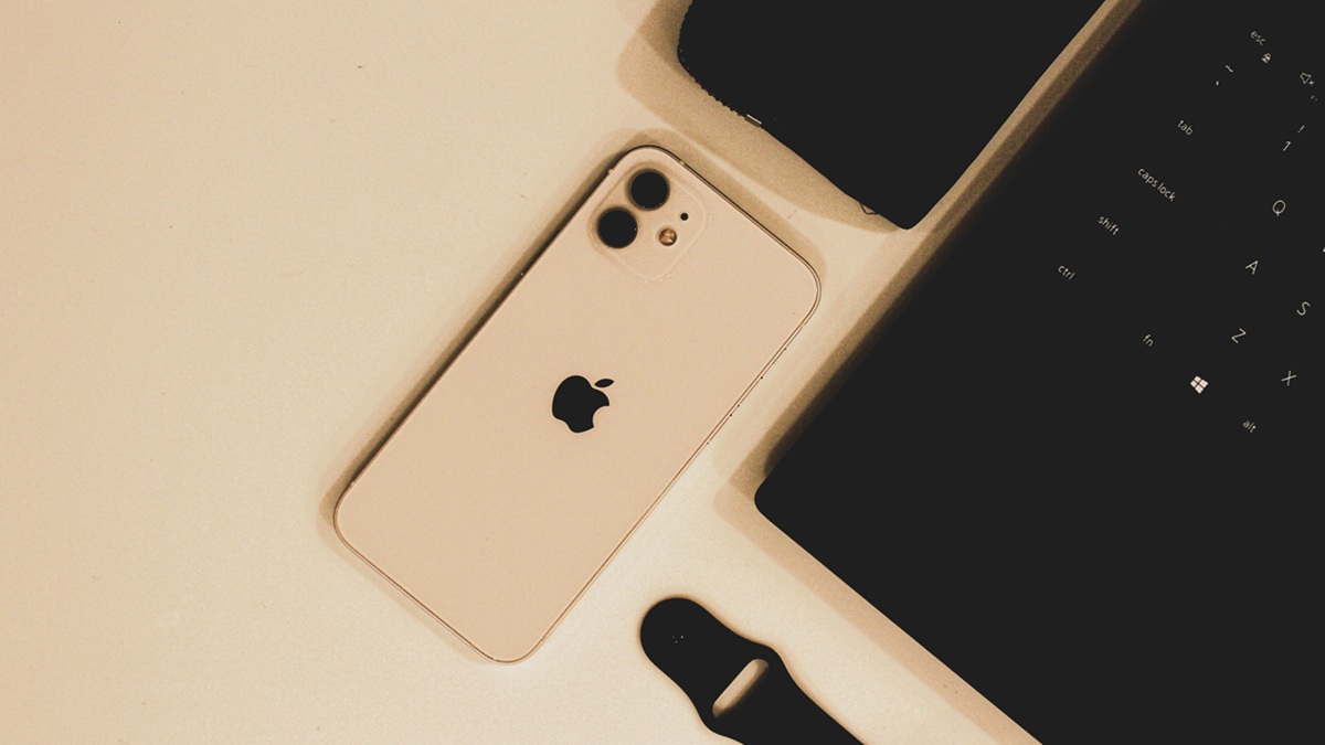 Okamžitě aktualizujte svůj iPhone. Už iOS 26.4 řeší nebezpečné hrozby a přináší funkce, které si zamilujete