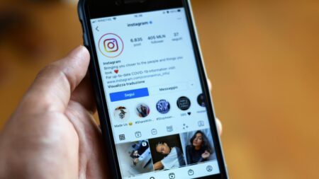 Meta AI pomohla hackerům ukrást účty na Instagramu. Bez ověření splnila, co jí řekli, a změnila přihlašovací údaje