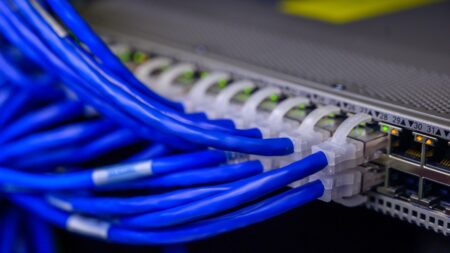 Internet možná vůbec pomalý není. Rychlost vám brzdí slabé místo v domácí síti, které snadno přehlédnete